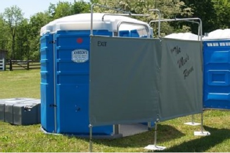 potable toilet delivery and setup