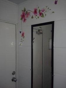 Elite Women's Mirror