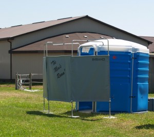 Portable Toilet, Urinal Hut, Pee Shack, Portable toilet, portable washroom, Johnson's Sanitation Service, Sink Rentals, Septic Services, Septic Tank Pumped, Construction, Parties, Special Events, Back Yard Gatherings